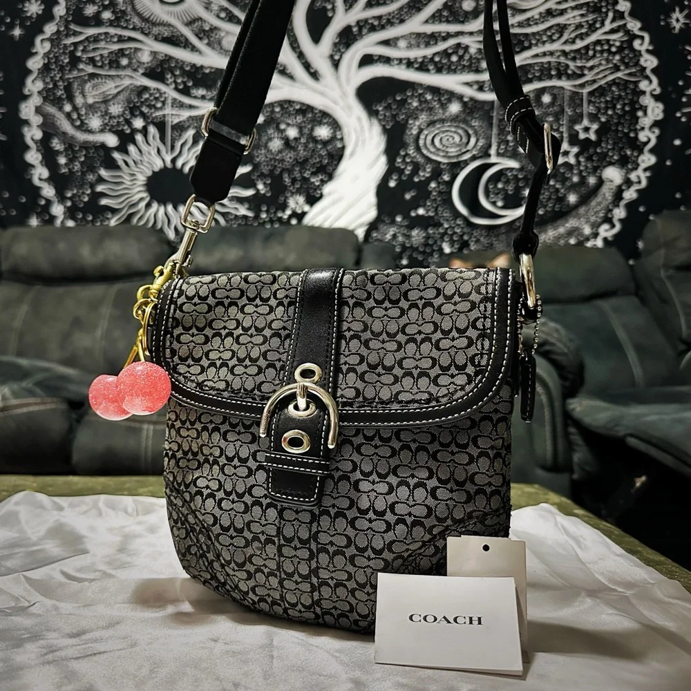 Vintage Coach soho shoulder bag Signature Black and Gray Crossbody Bag - Picture 11 of 15